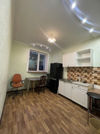 Продаю ДВОКІМНАТНУ квартиру в м. Ірпінь. Вся інфраструктура! - фото 1