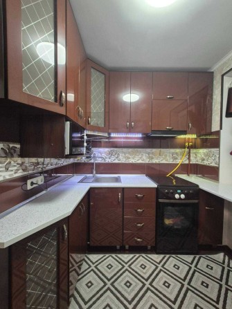 Продається 3 кімнатна квартира - фото 1