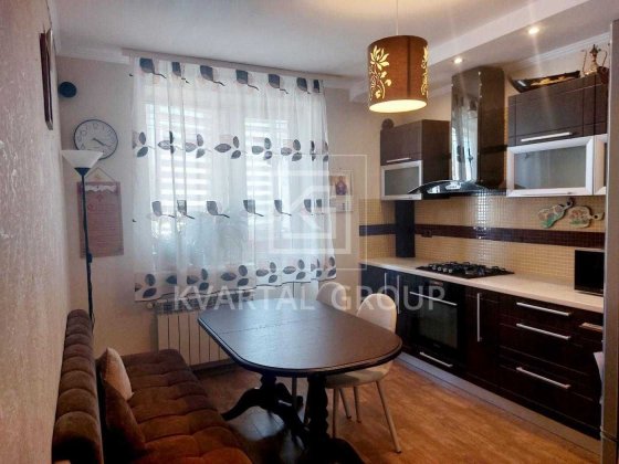 Простора 2К квартира з ремонтом та меблями у Бучі Держпрограми, 2% Буча