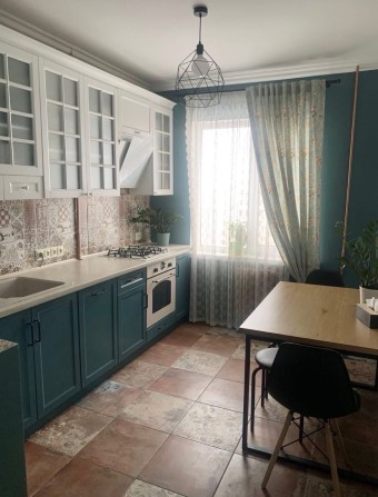 Продам 3 кімнатної квартири Відродження. - фото 1