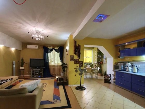 Продаж 2-рівневої квартири -118м2 Кременчуг