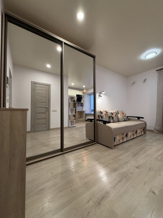 Видова однокімнатна квартира з новим ремонтом , держ програми Так - фото 1