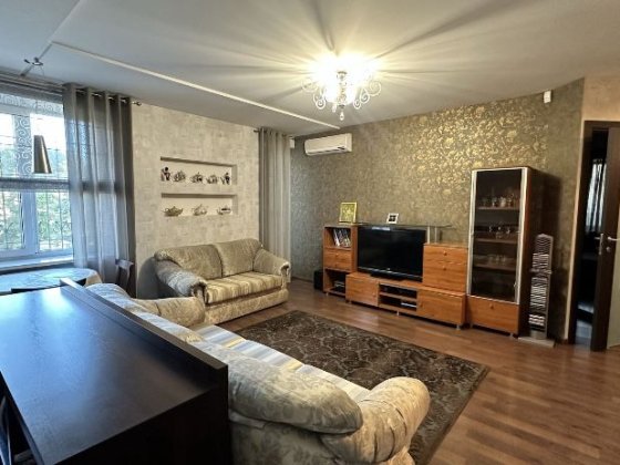 Продам 2-кімн.кв. по вул. І.Сердюка, центр, район площі Кременчуг