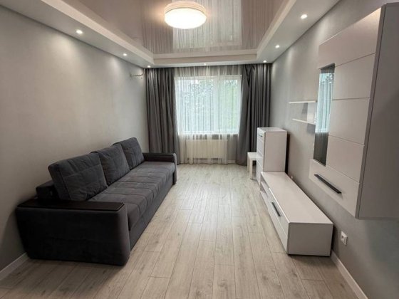 Квартира з якісним ремонтом в центрі! Газ! Без комісії! Ирпень