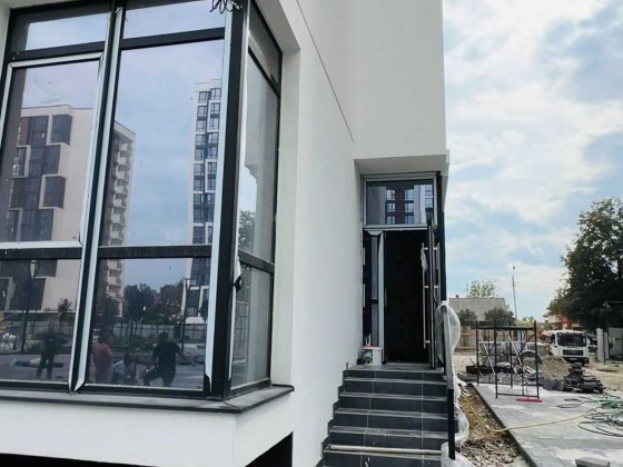 Приміщення  ,яка ідеальна під бізнес!!!ЗДАНА!!! Ивано-Франковск