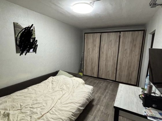 1 комнатная квартира. Свет не выключают