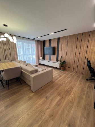 Продаю стильну 2-кімнатну квартиру в ЖК закритого типу - фото 1