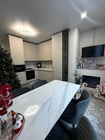 Двокімнатна квартира з видом на парк Центральний! Якісний ремонт! - фото 1