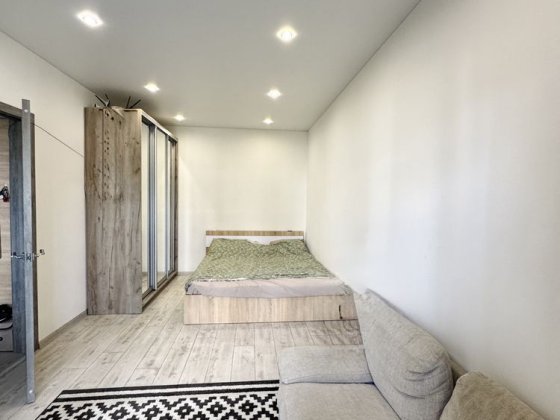 Світла однокімнатна в тихій локації Ірпеня! Меблі та техніка! Газ! Ірпінь