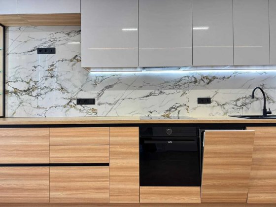 Шикарна однокімнатна поблизу центру Ивано-Франковск