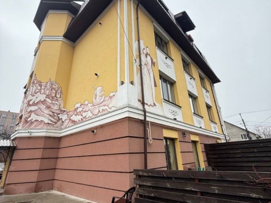 Продам квартиру в районі Центрального парку , з ДВОРИКОМ Ирпень