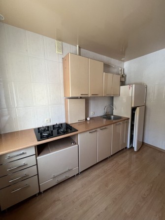 Продам 2 кімнатну квартиру 5-Зарічний будинок 25. - фото 1