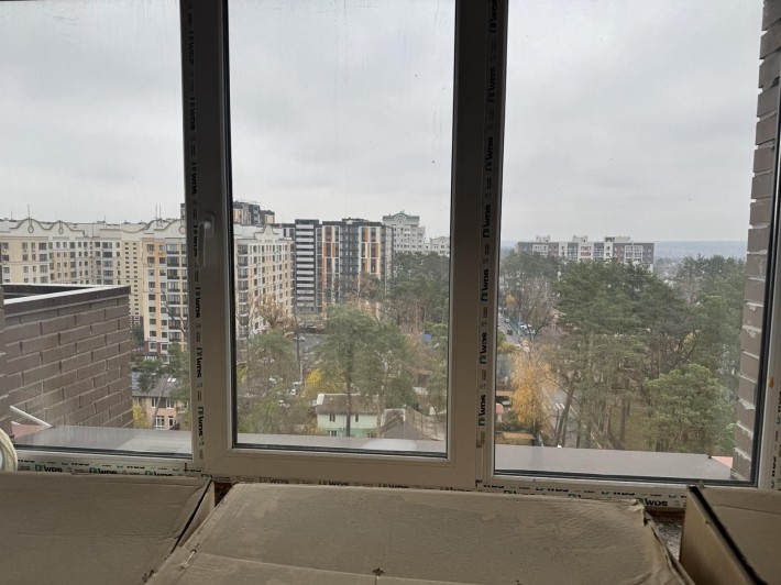 Продаж 1 кімнатної квартири з балконом в САМОМУ центрі Ірпеня - фото 1