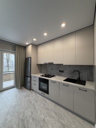 ГАРНА 1-к квартира з НОВИМ ремонтом! БЕЗ КОМІСІЇ! - фото 1