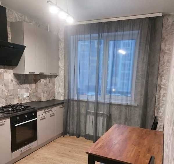 1к в зданому будинку МОЖНА Є-ОСЕЛЯ 38 кв/м, пов. 2/9 І КОД 45450 - фото 1