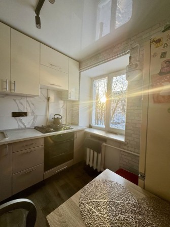 Продаж 2 кімнатної квартири Чайка Грушевського - фото 1