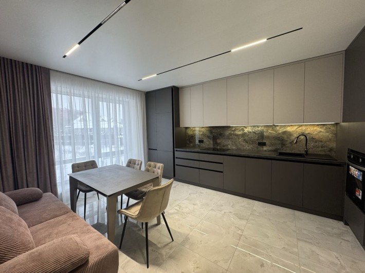 Продаж просторої квартири з преміальним ремонтом Атмосфера - фото 1