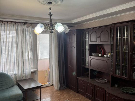 Продаем 3 комнатную квартиру улучшенной планировки 17 квартал