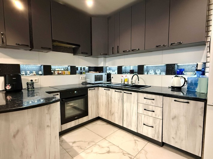 Центральний парк! 2к квартира з ремонтом та меблями!Вся інфраструктура - фото 1