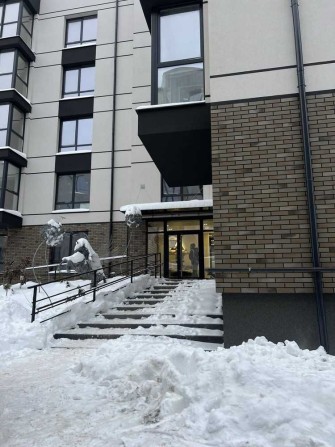 Продам 1-кімнатну квартиру з ремонтом в новобудові - фото 1