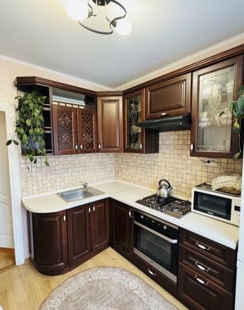 Продам двокімнатну квартиру - фото 1