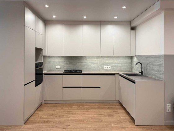 2-кімнатна квартира з власною терасою/Рівне/Щасливе/73м/112000$ Рівне