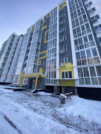 Двостороння двушка 65м². Поверх 6/9. Зроблено всі чорнові роботи - фото 1