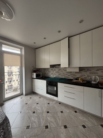 Велика 2-кімнатна квартира з газом. Сертифікат - фото 1