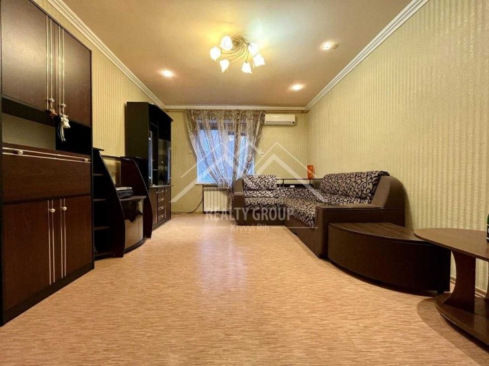 Продаж 3к Сталінки з автономним опаленням  Миколи Зінчевського - фото 1