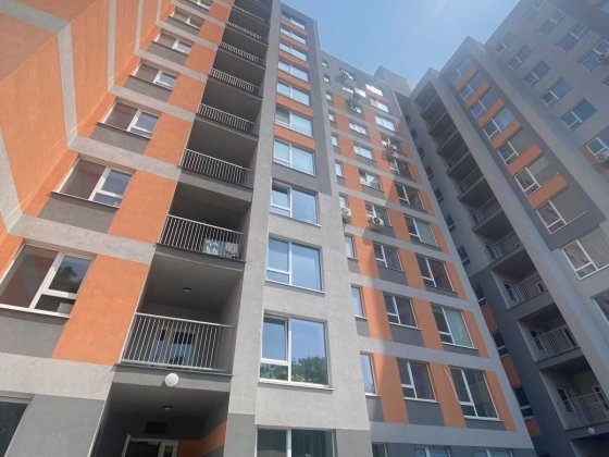 Масштаб та простір ! Продам 1к.квартиру 50м2  у ЖК "Абрикос" Ровно