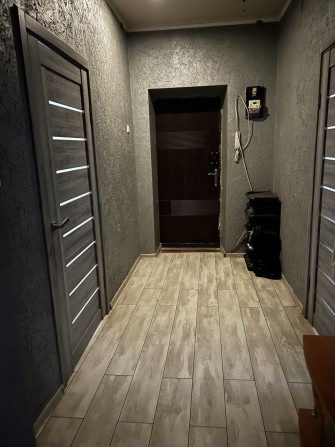 Продається 3-х кімнатна сталінка по проспекту Південний 6 - фото 1