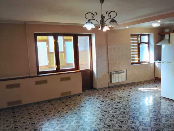 ЕКСКЛЮЗИВ! 4-кімнатна квартира з евроремонтом і 2 санвузлами