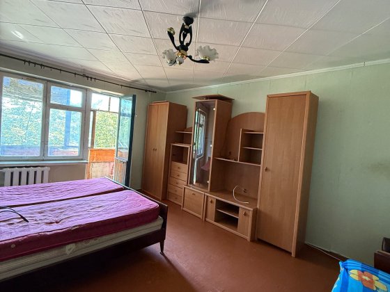 Продам 1 кімнатну квартиру, чешка 4/5 на Даманском