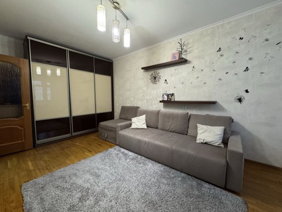 Продам 1-кімнатну квартиру, вул. Фабрична. Ровно