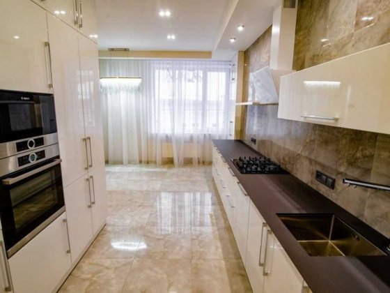 Розкішна 2-х кімнатна квартира в центрі міста КОД 16878 Полтава