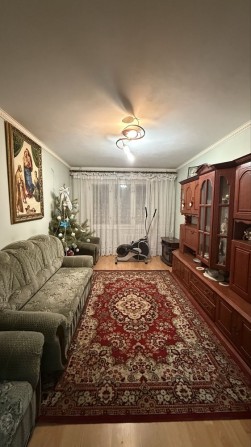 Продам 3х кімнатну квартиру, кімнати роздільні, м-н Леввда - фото 1