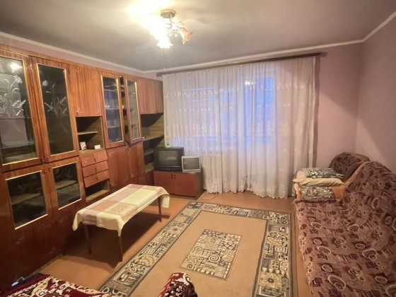 Продам 3-х кімнатну квартиру в центрі міста Ровно