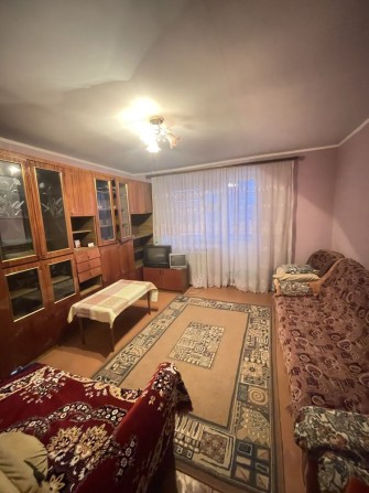 Продам 3-х кімнатну квартиру в центрі міста - фото 1