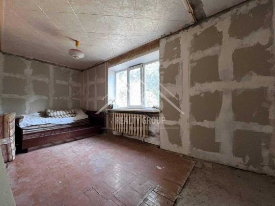 Продаж 2к квартири під ремонт на Курчатова Кривой Рог