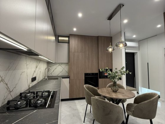 Продам 1кім.(кухня-студіо+окрема спальня ЖК Варшавський Deluxe Тернополь