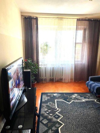 | Продаж 4-кімнатної квартири в затишному районі - фото 1