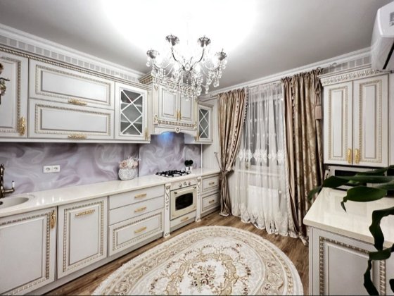 3-кімнатна, 2-рівнева на Щасливому.  ВЕЛИКА 120м2.Дизайнерськи ремонт Ровно