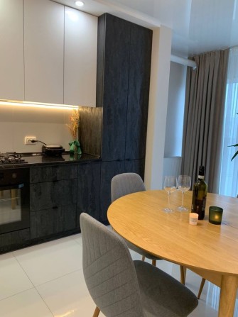 Терміновий продаж ! Квартира поруч з центром ! - фото 1