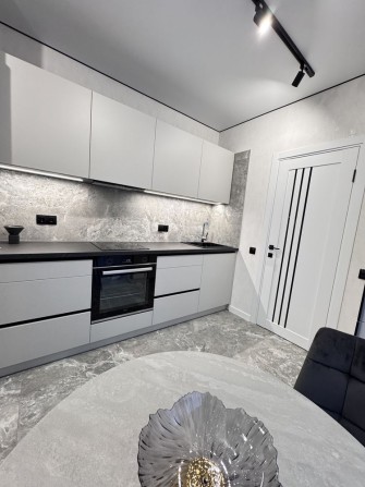 НАЙКРАЩА ціна, квартира з дизайнерським ремонтом, Без КОМІСІЇ - фото 1