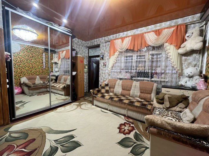 Продам 1 кімнатну квартиру з гарним ремонтом - фото 1