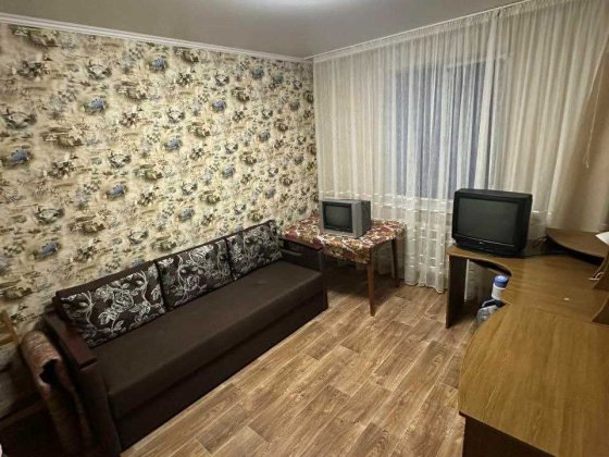 Продам 4х кімнатну квартиру по вул.  П. Глазового. м-н Вечірній. Кривой Рог