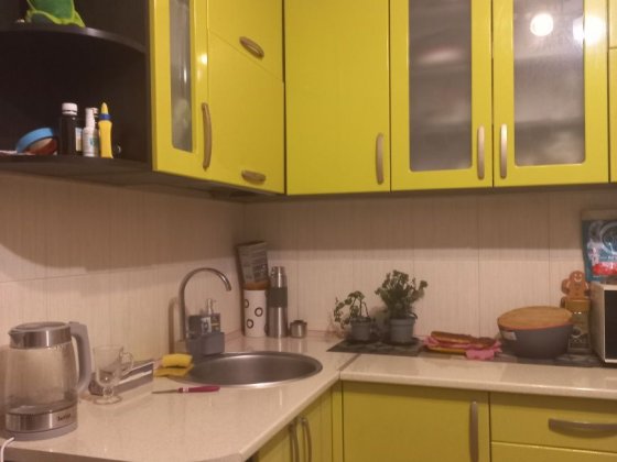 Продам 4х .ком кв.Восточный 2, Н.Украины 19, 6/9, р-н "Варуса". Кривой Рог