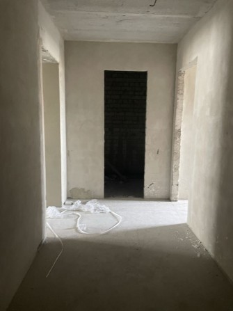 Продам 1 кімнатну квартиру 52 квадрати - фото 1