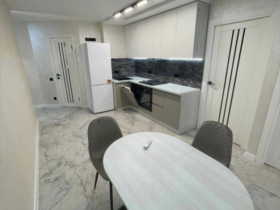 Продається 3 кімната квартира у новобудові з ремонтом на Смакули Тернополь