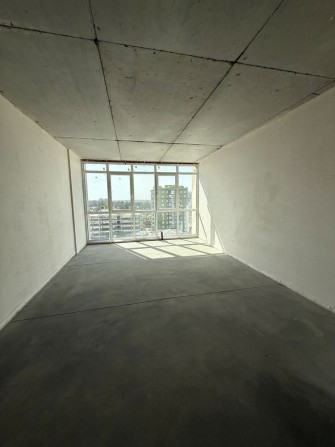 Велика квартира, напроти парку Правика! газ - фото 1